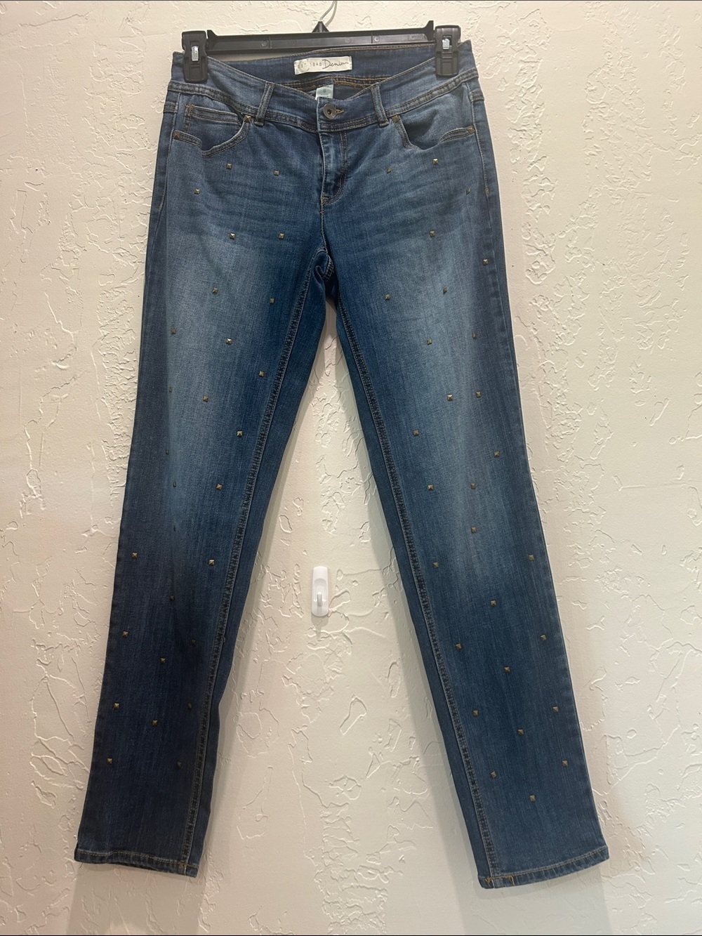 EST.  1946 Denim ~ Studded Straight-Leg Women’s Jeans in Blue